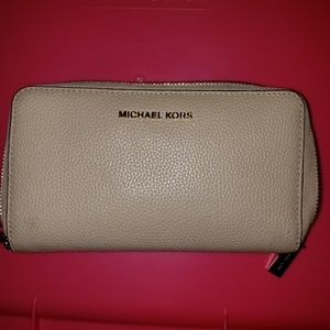 Michael Kors wallet
